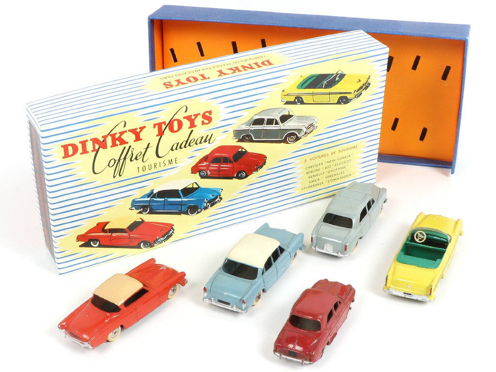 Lot 204 - DINKY TOYS (FRANCE) (1)