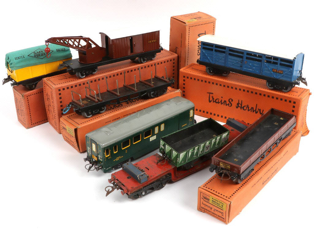 Lot 9 - HORNBY 'O' (FRANCE) (8)