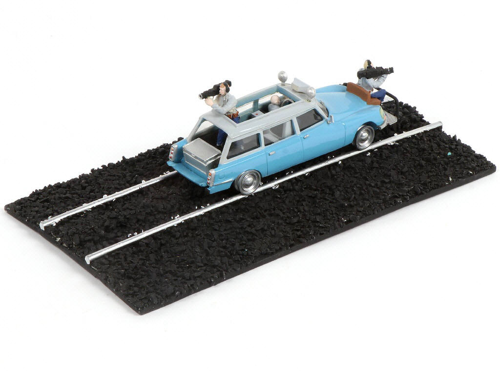 Lot 136 - CAR-MANIAC (FRANCE) (1)