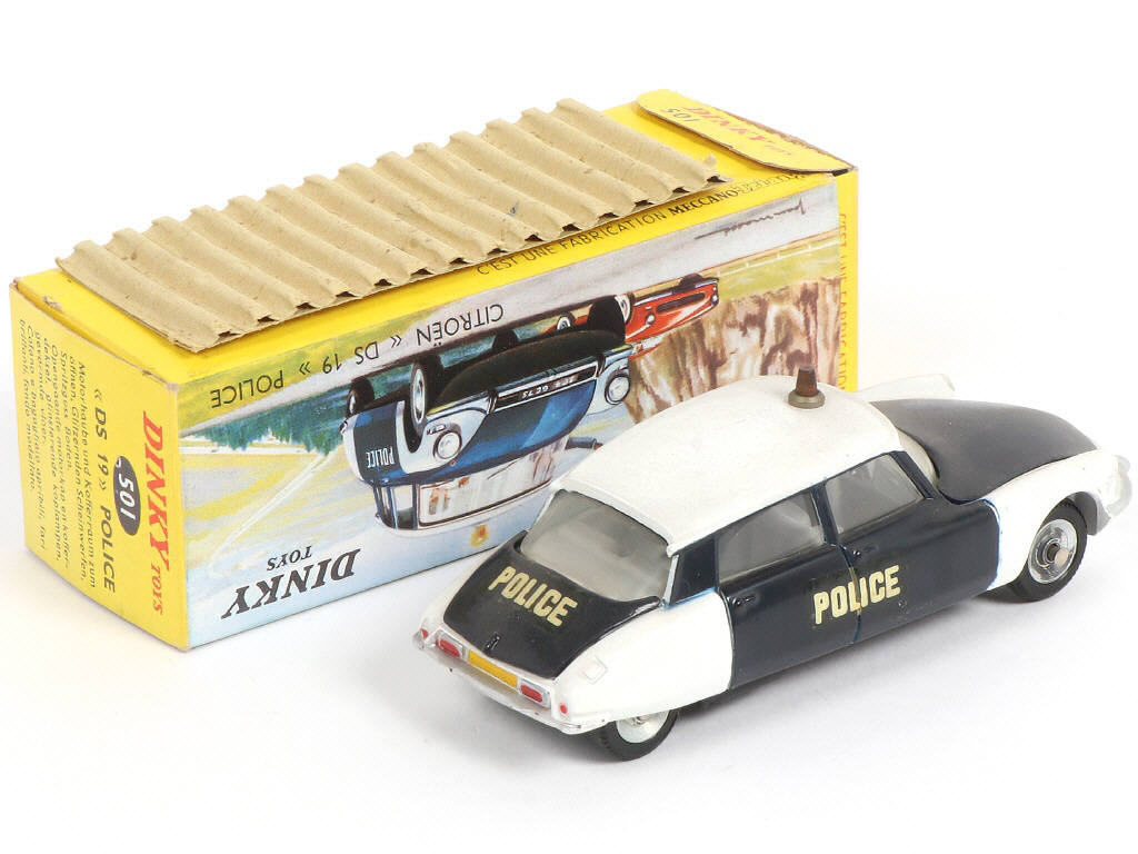 Lot 387 - DINKY TOYS (FRANCE) (1)