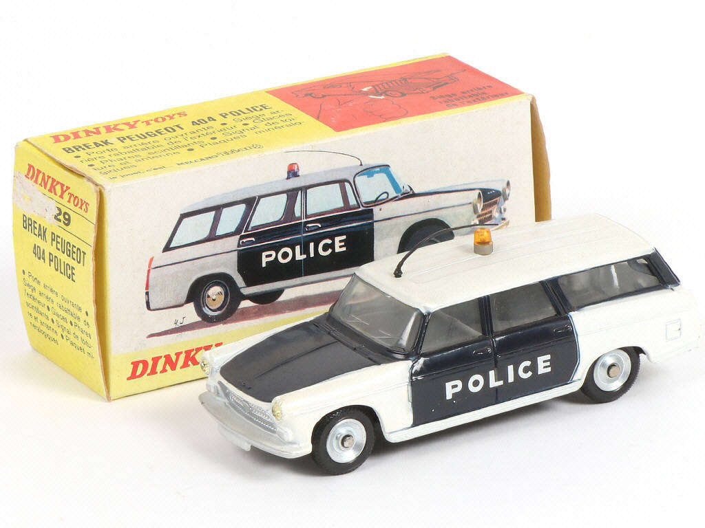Lot 420 - DINKY TOYS (FRANCE) (1)