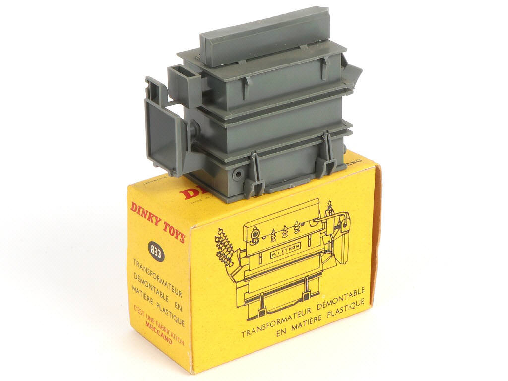 Lot 499 - DINKY TOYS (FRANCE) (1)