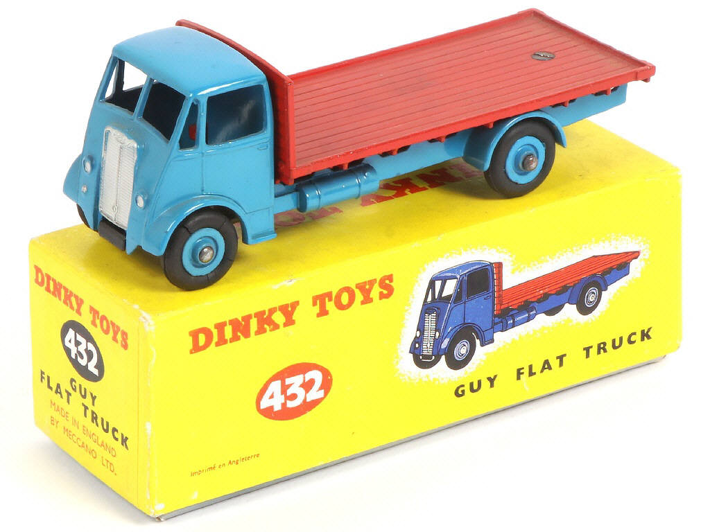 Lot 319 - DINKY TOYS (GB) (1)