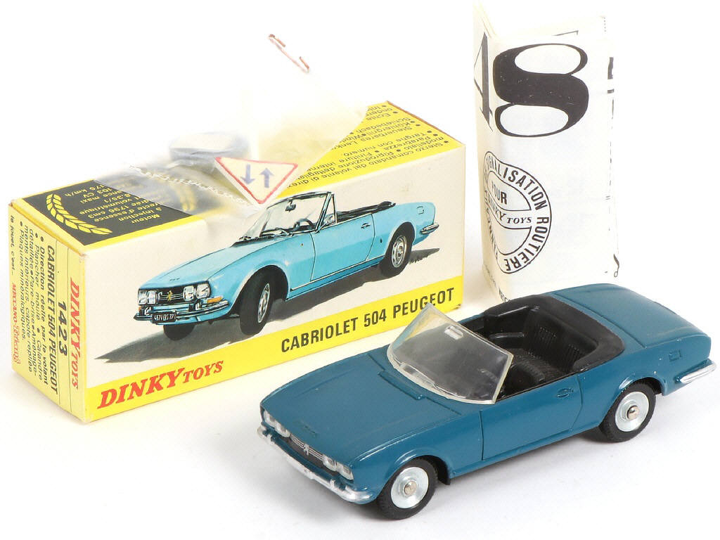 Lot 424 - DINKY TOYS (FRANCE) (1)