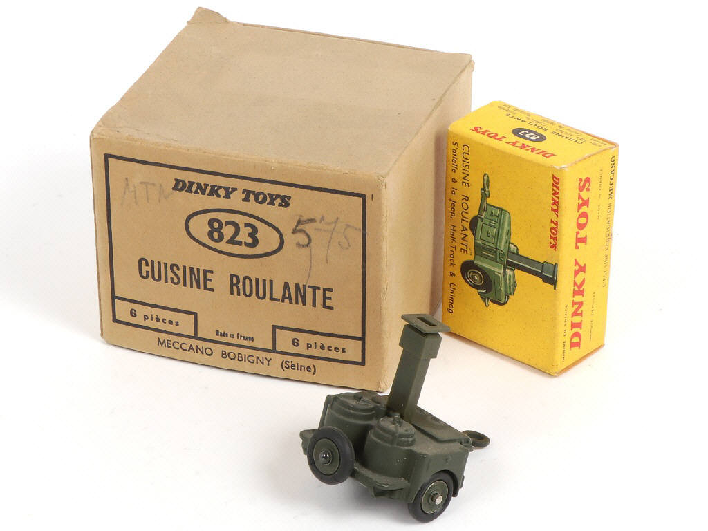 Lot 497 - DINKY TOYS (FRANCE) (2)
