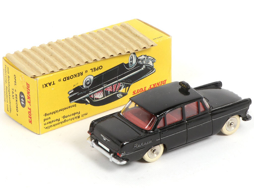 Lot 428 - DINKY TOYS (FRANCE) (1)