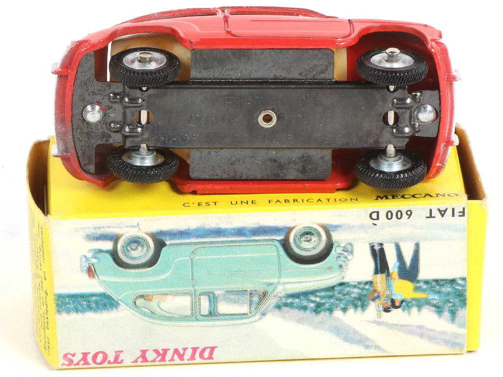 Lot 437 - DINKY TOYS (FRANCE) (1)