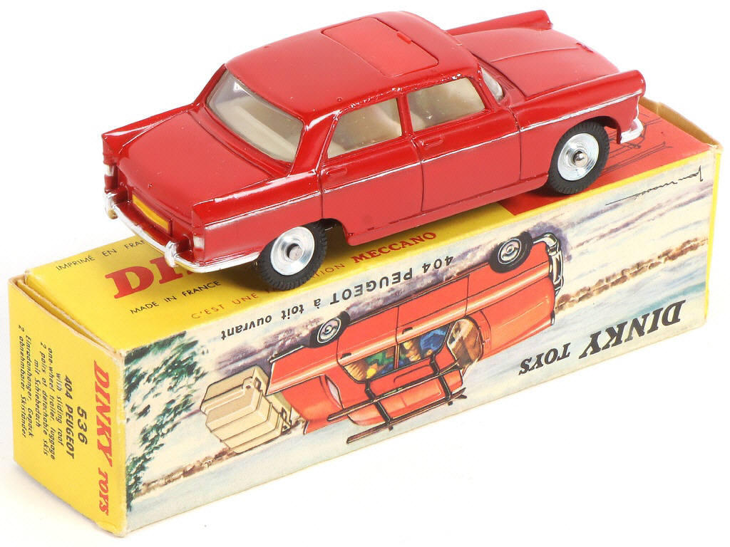 Lot 422 - DINKY TOYS (FRANCE) (1)