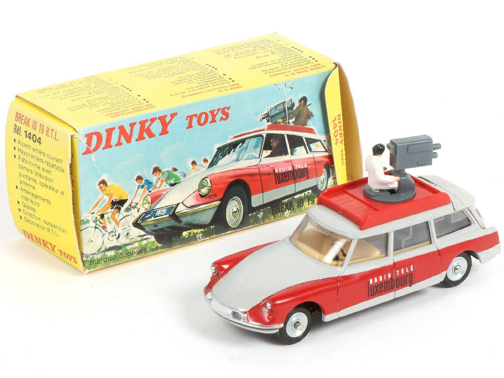 Lot 393 - DINKY TOYS (FRANCE) (1)