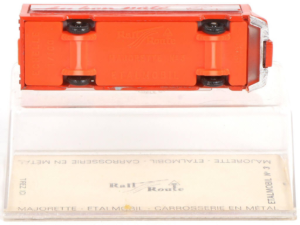 Lot 216 - MAJORETTE (FRANCE) (1)