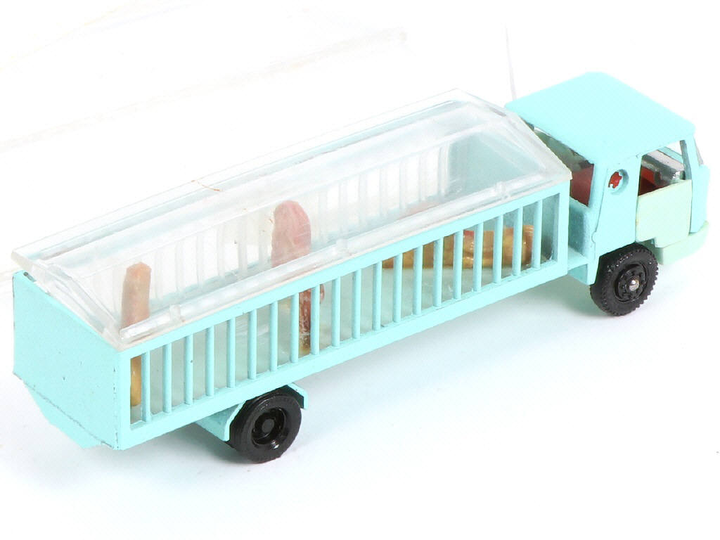 Lot 213 - MAJORETTE (FRANCE) (1)