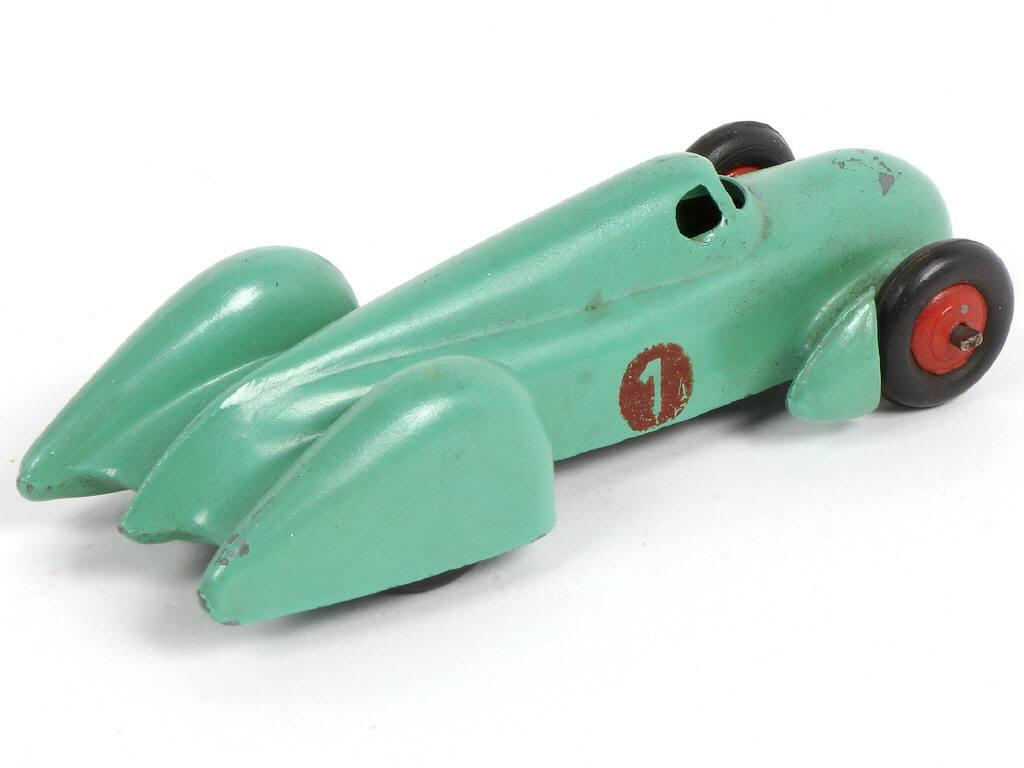 Lot 372 - DINKY TOYS (FRANCE) (1)