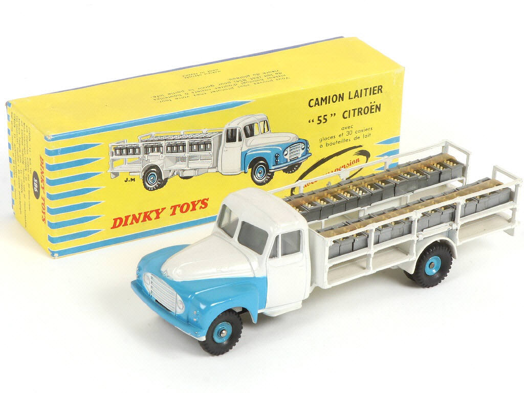 Lot 474 - DINKY TOYS (FRANCE) (1)