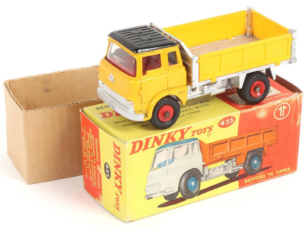 Lot 351 - DINKY TOYS (GB) (1)