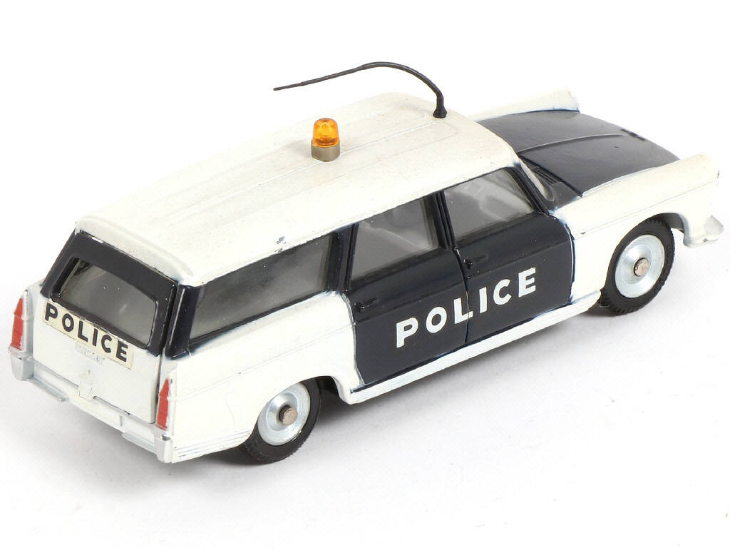 Lot 380 - DINKY TOYS (FRANCE) (1)