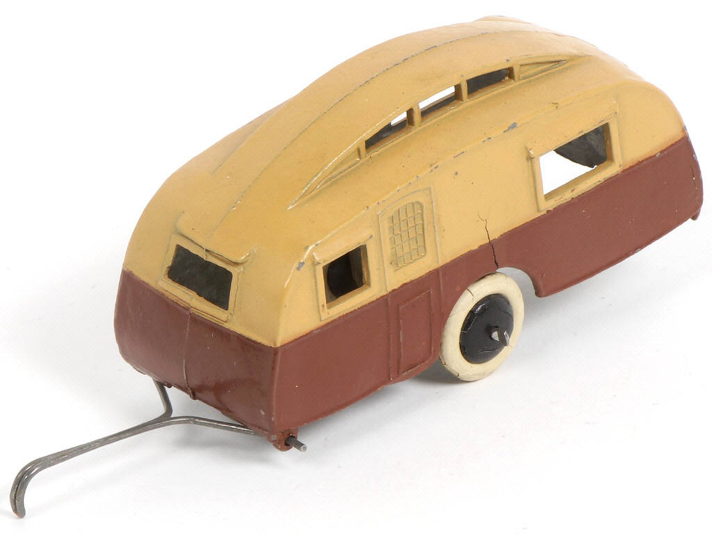 Lot 258 - DINKY TOYS (GB) (1)