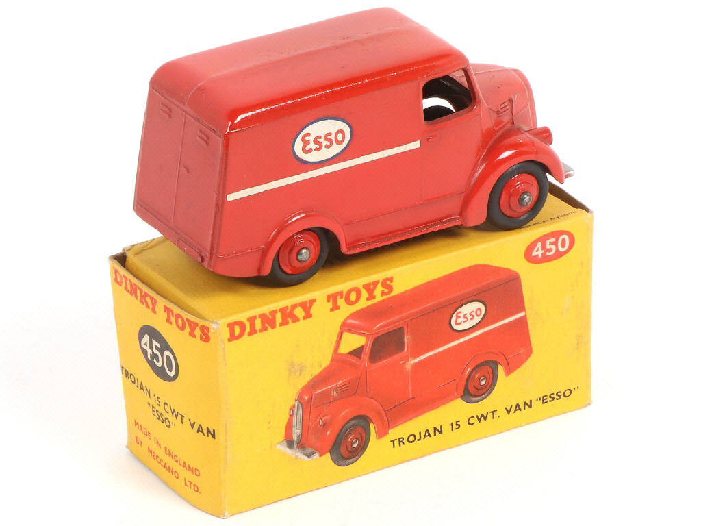 Lot 304 - DINKY TOYS (GB) (1)
