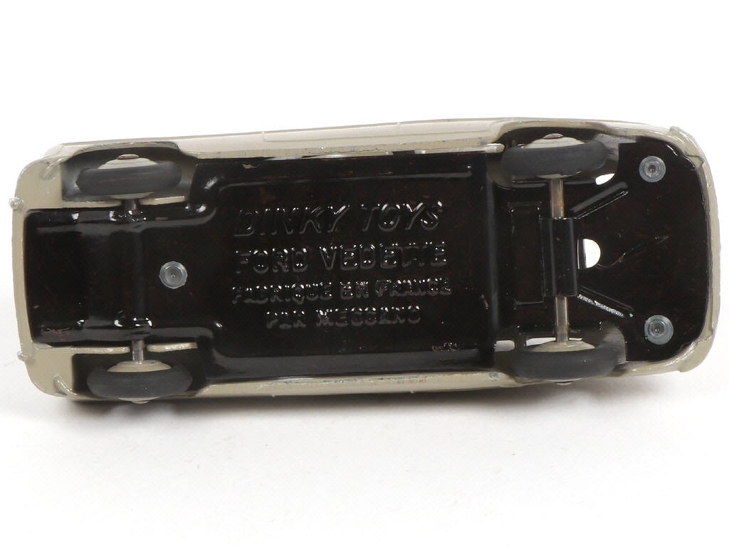 Lot 374 - DINKY TOYS (FRANCE) (1)