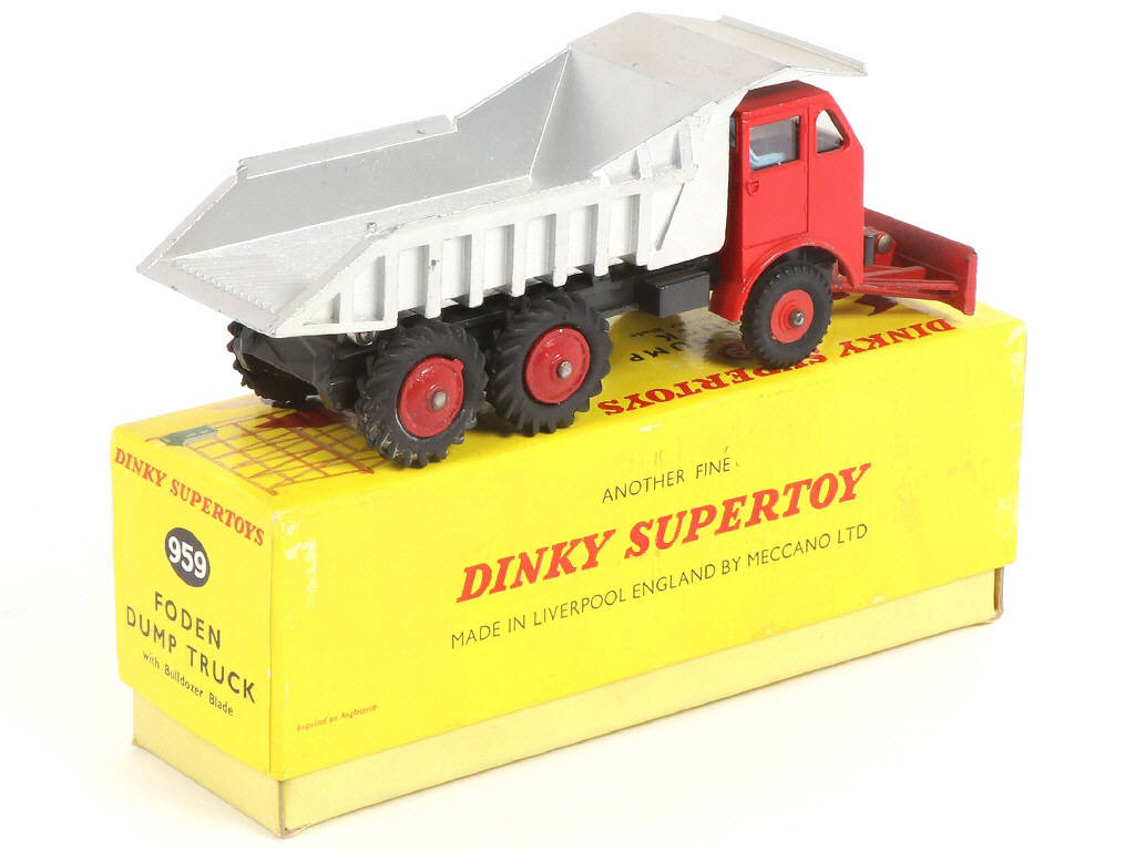 Lot 345 - DINKY TOYS (GB) (1)