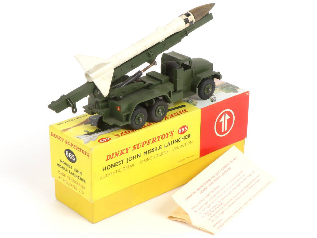 Lot 356 - DINKY TOYS (GB) (1)