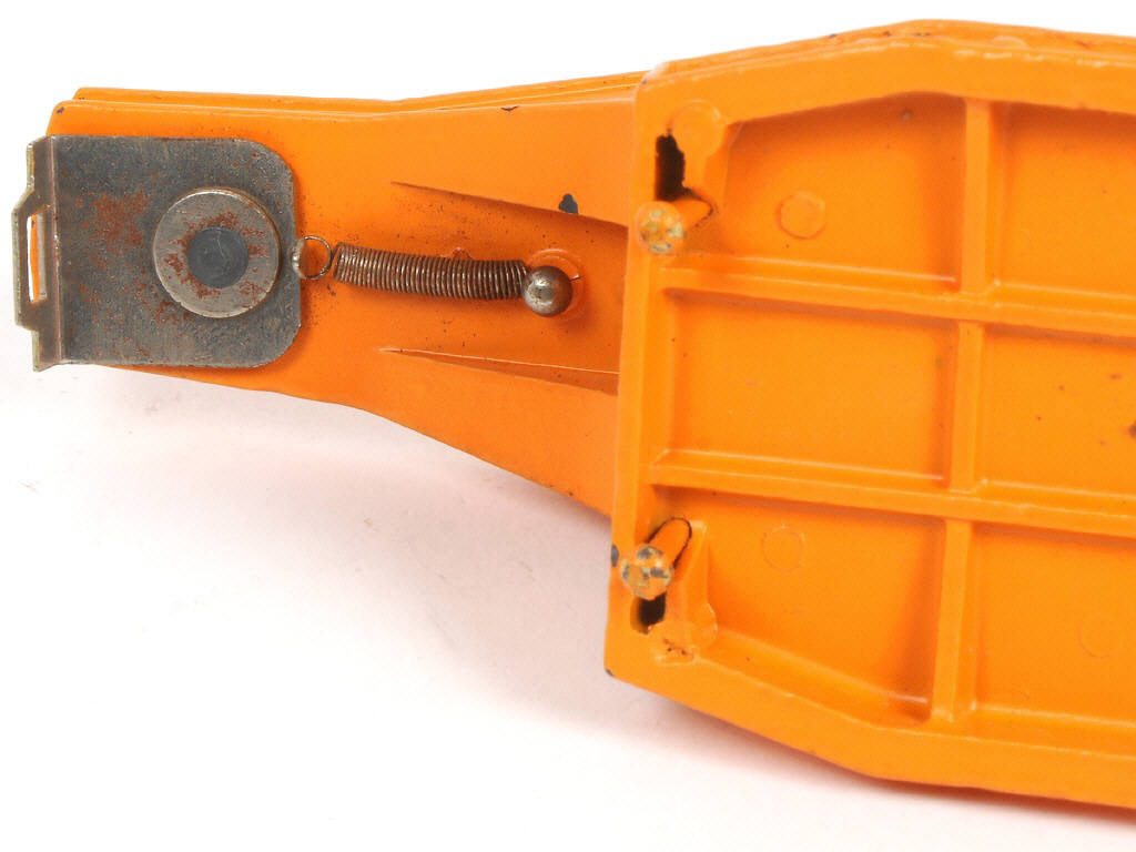 Lot 487 - DINKY TOYS (FRANCE) (1)