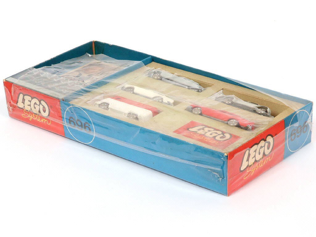 Lot 165 - LEGO (DANEMARK) (1)