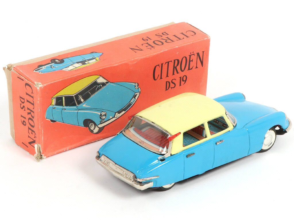 Lot 59 - MIZUNO (JAPON) (1)