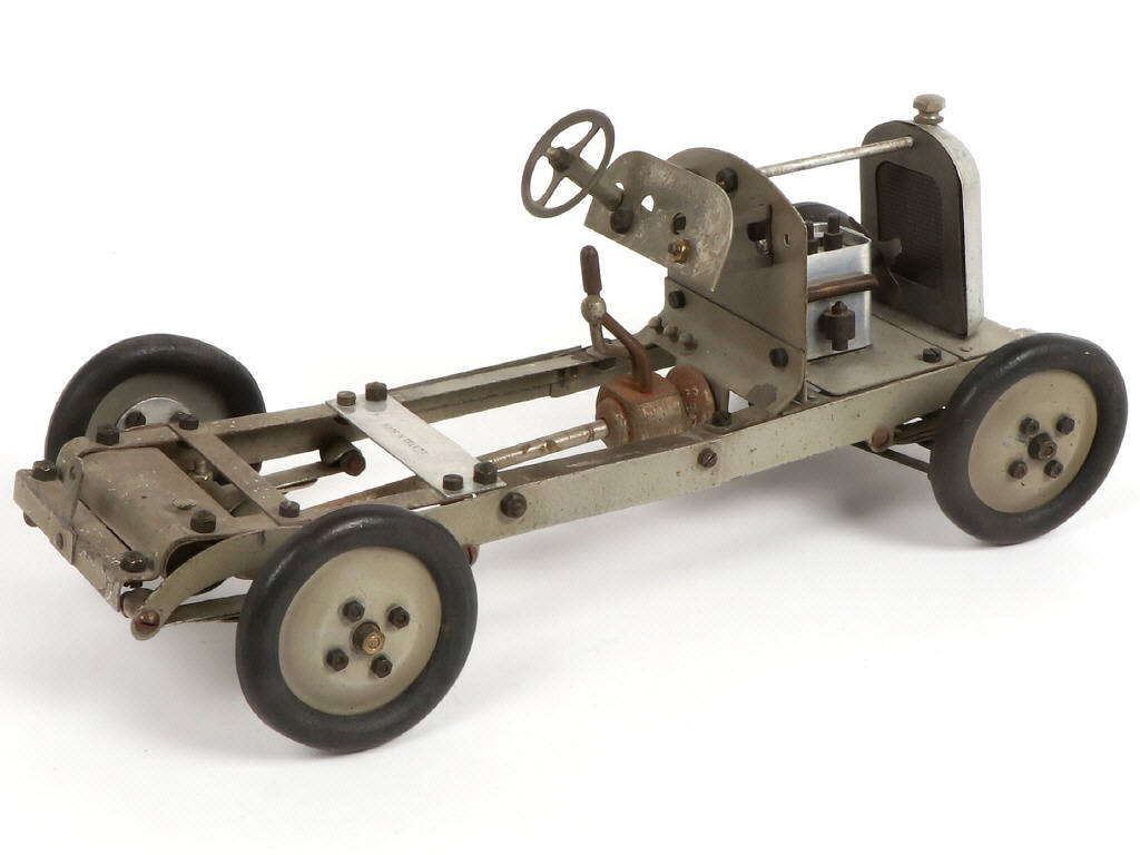 Lot 102 - PEUGEOT (FRANCE) (1)