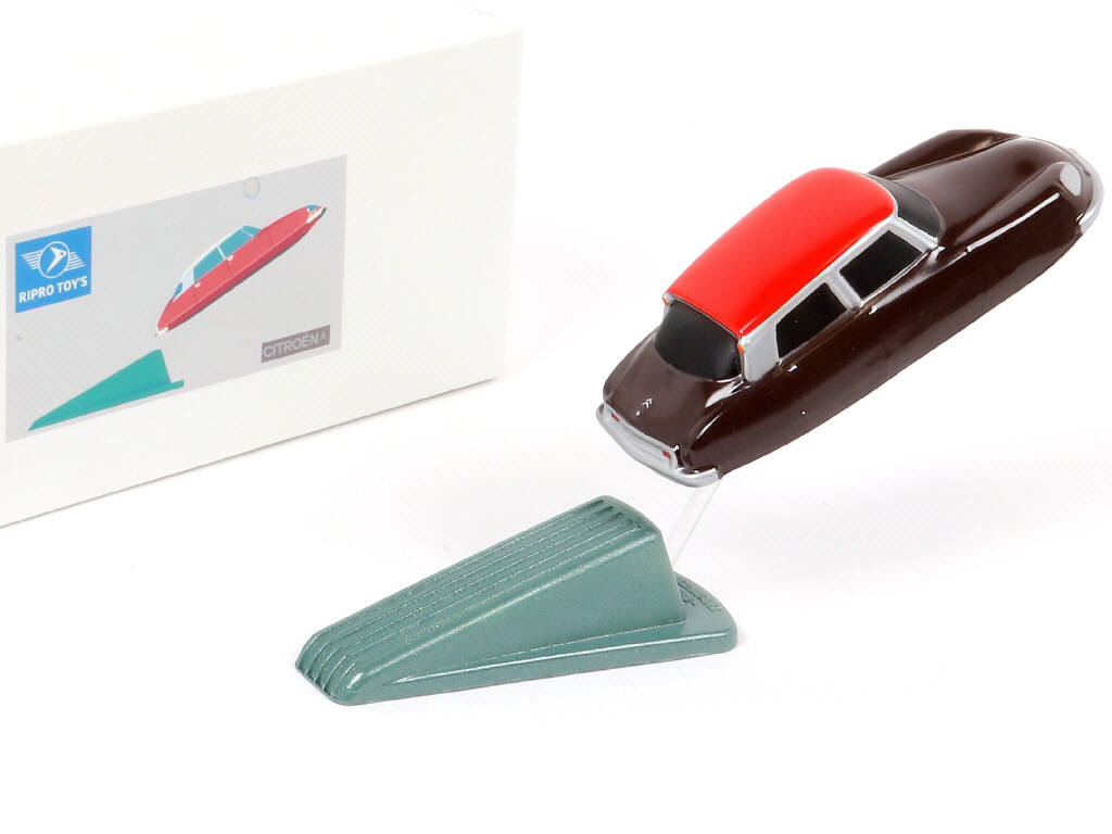 Lot 106 - RIPRO TOYS (JAPON) (1)