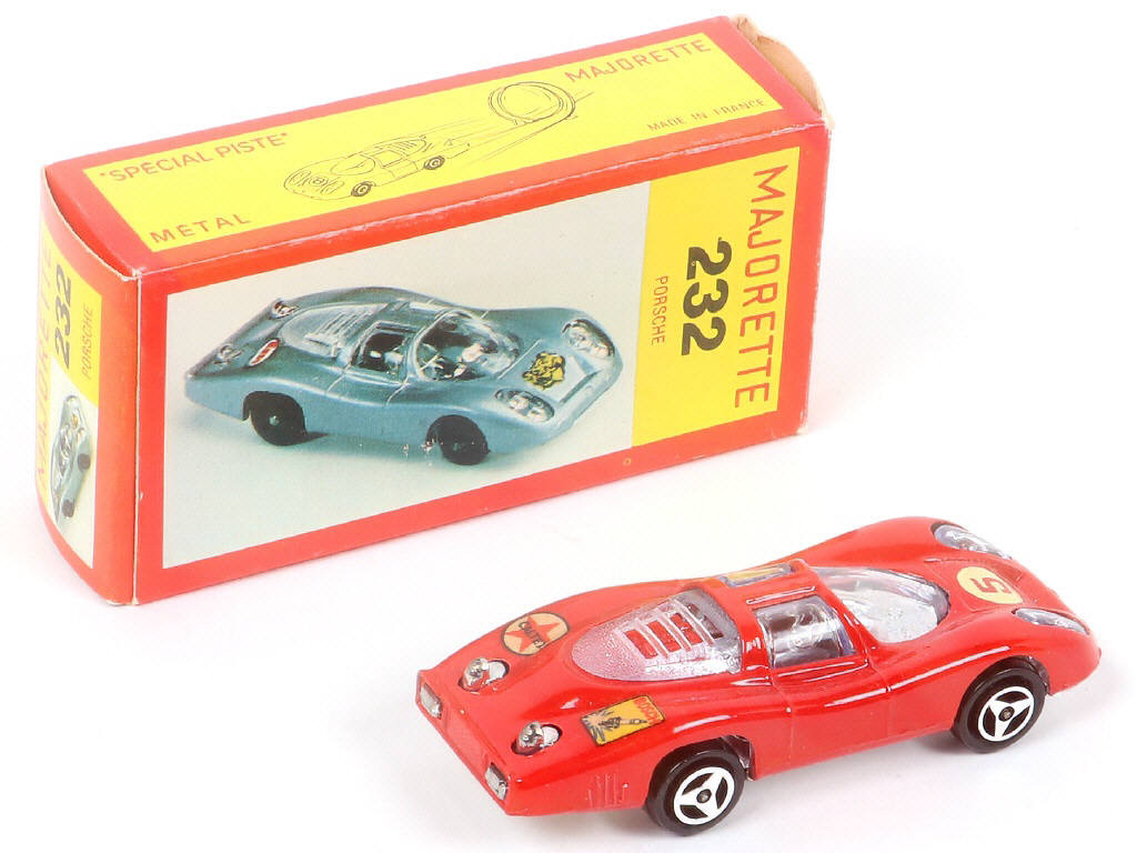 Lot 114 - MAJORETTE (FRANCE) (1)