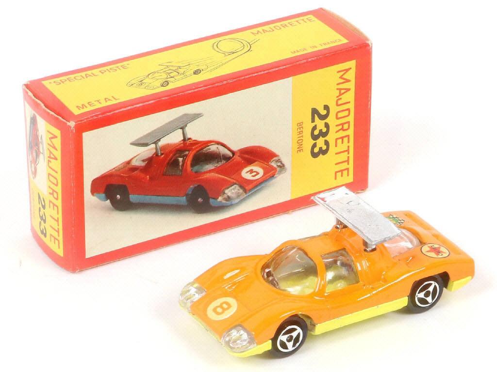 Lot 115 - MAJORETTE (FRANCE) (1)