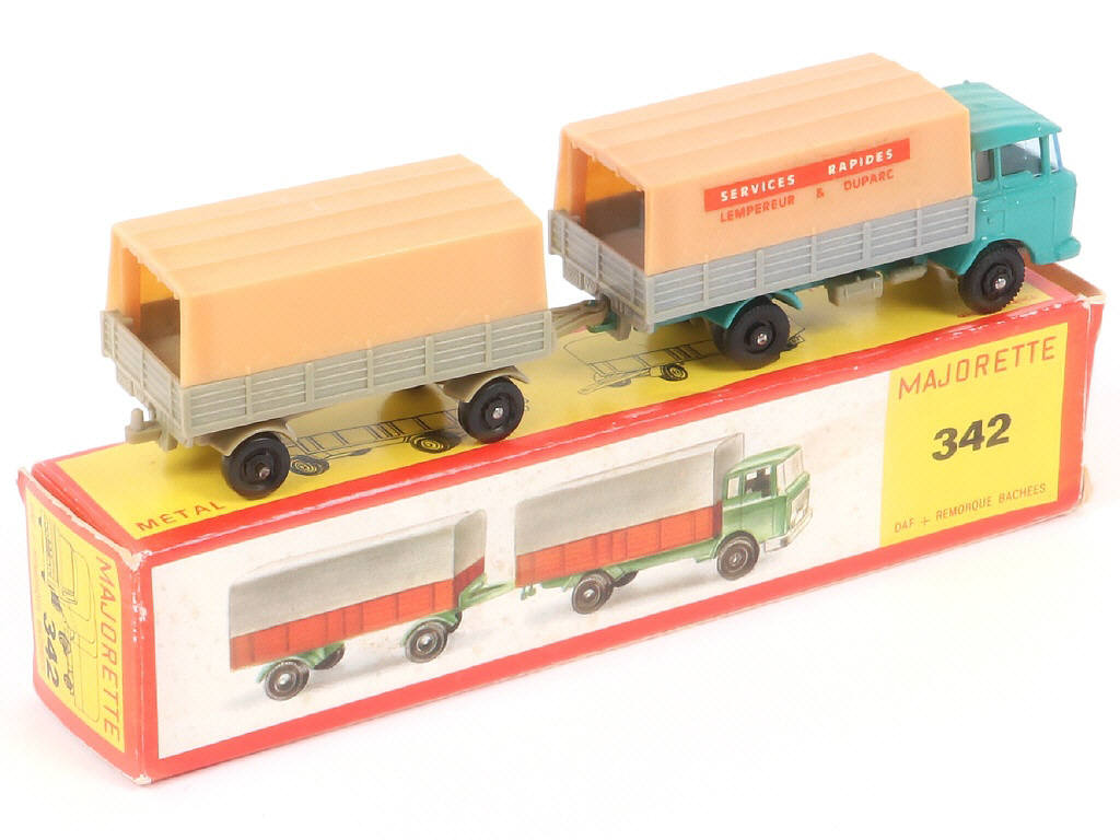 Lot 130 - MAJORETTE (FRANCE) (1)