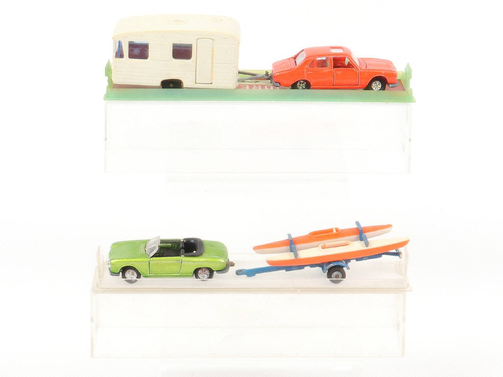 Lot 136 - MAJORETTE (FRANCE) (2)