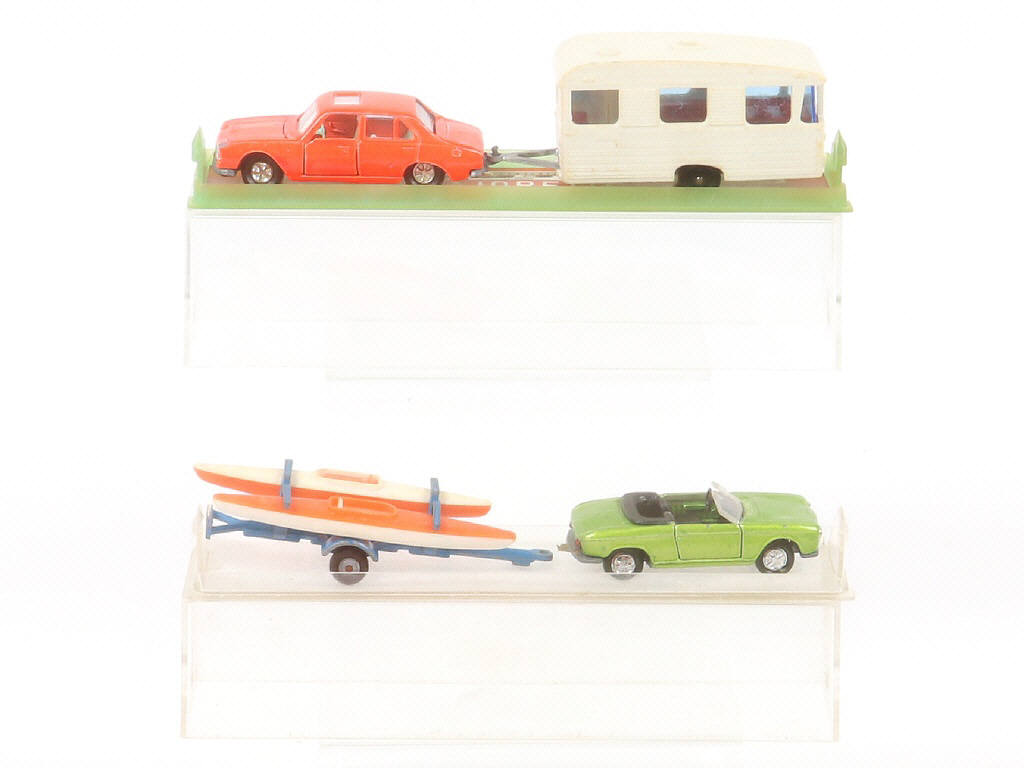 Lot 136 - MAJORETTE (FRANCE) (2)