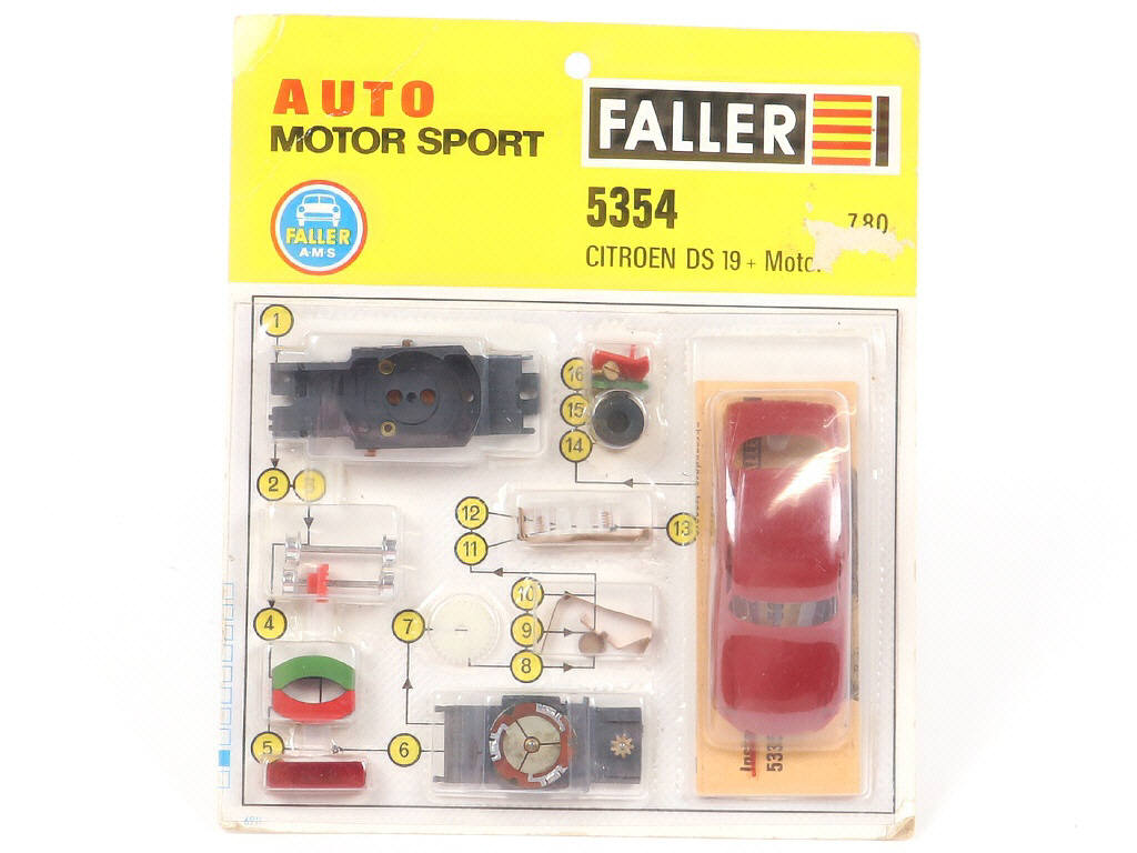 Lot 210 - FALLER (ALLEMAGNE) (1)