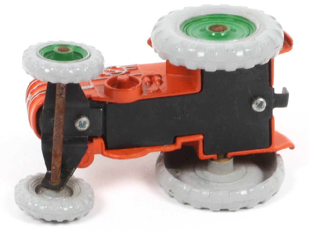 Lot 148 - DIVERS (1)