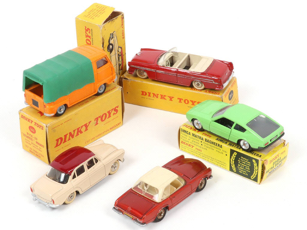 Lot 304 - DINKY TOYS (FRANCE) (5)