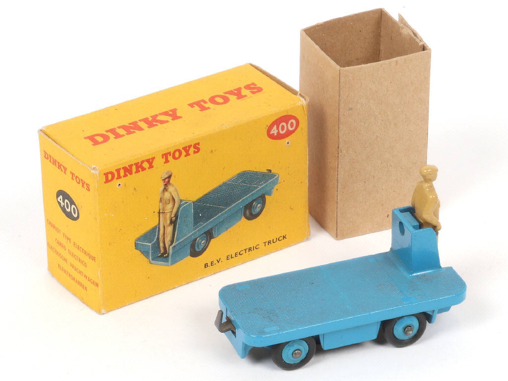 Lot 256 - DINKY TOYS (GB) (1)