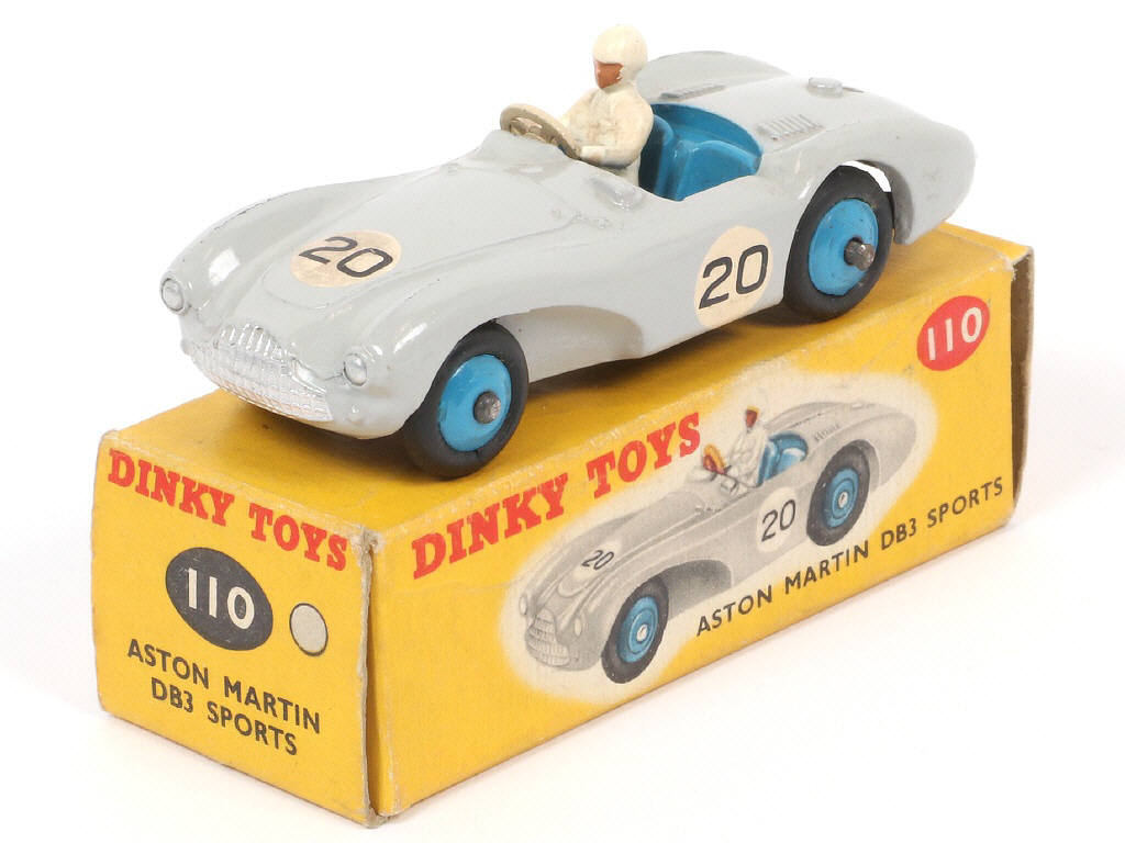 Lot 242 - DINKY TOYS (GB) (1)