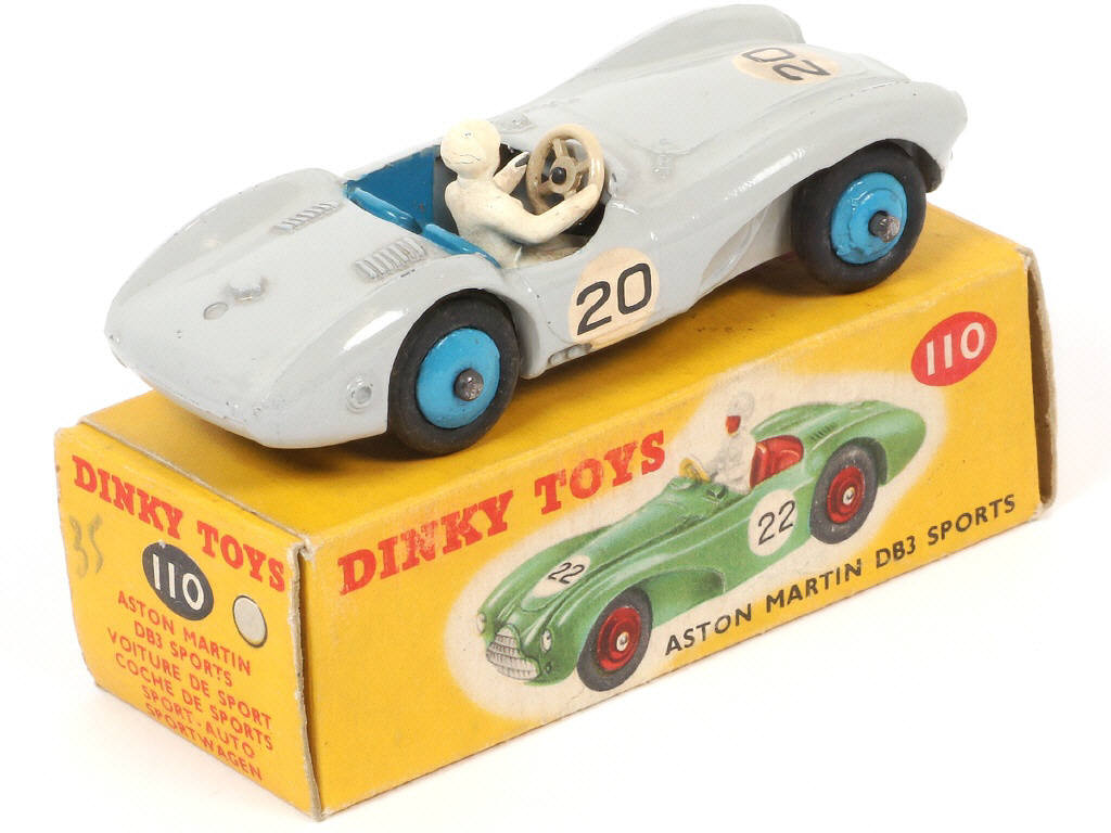 Lot 242 - DINKY TOYS (GB) (1)