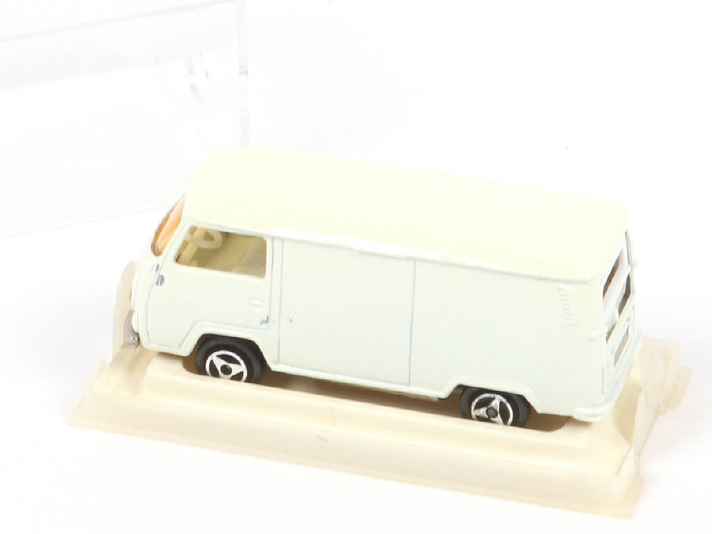 Lot 161 - MAJORETTE (FRANCE) (1)