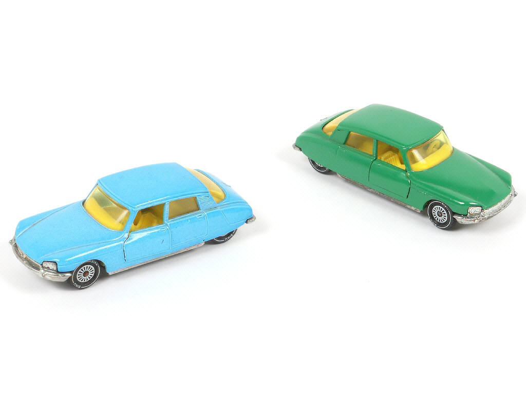 Lot 94 - SIKU (ALLEMAGNE) (2)