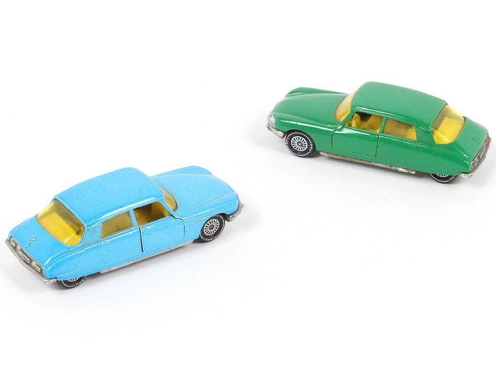 Lot 94 - SIKU (ALLEMAGNE) (2)