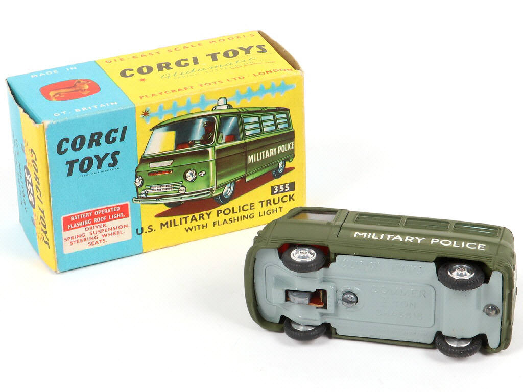 Lot 126 - CORGI TOYS (GB) (1)