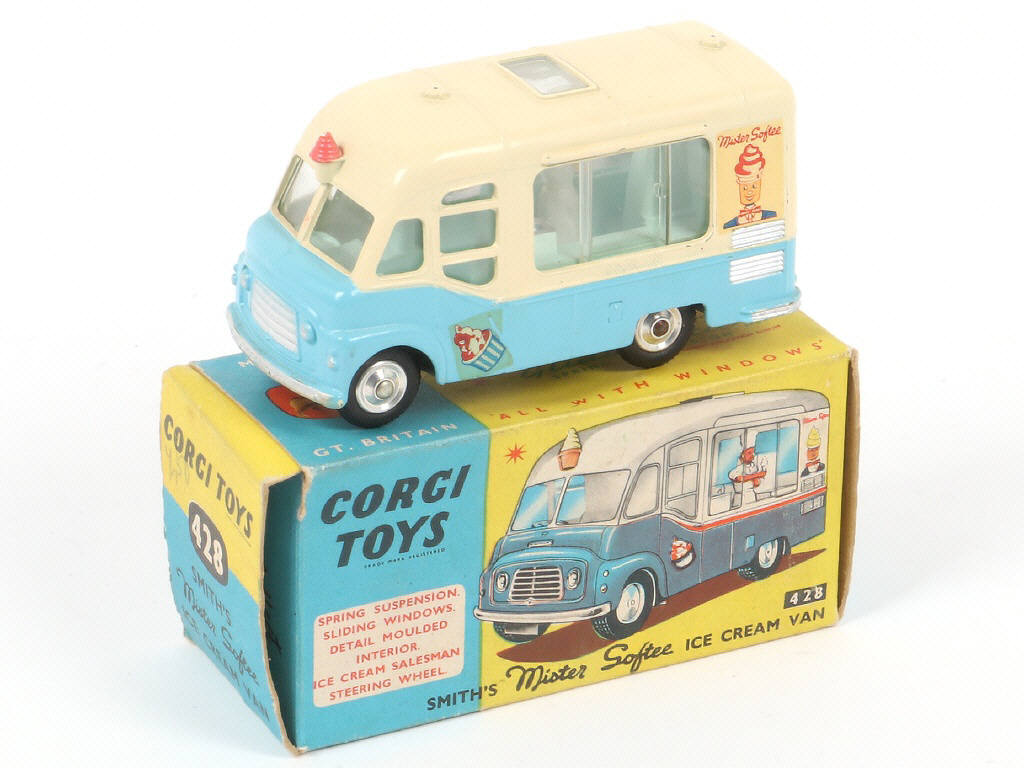 Lot 128 - CORGI TOYS (GB) (1)