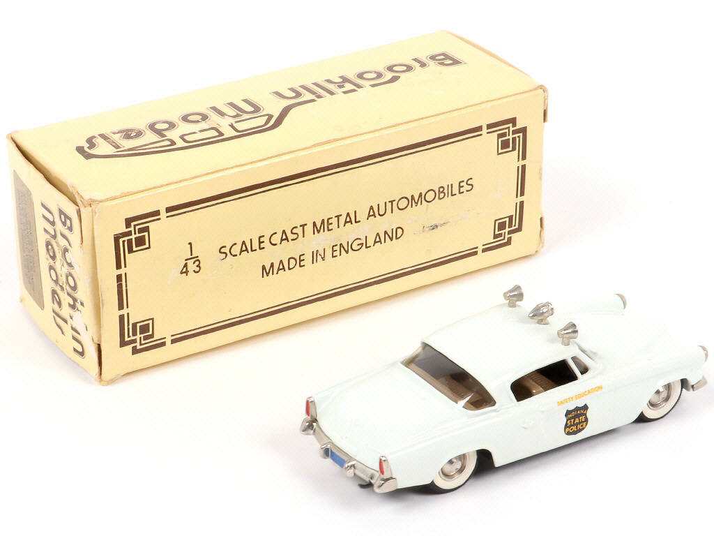 Lot 124 - BROOKLIN MODELS (GB) (1)