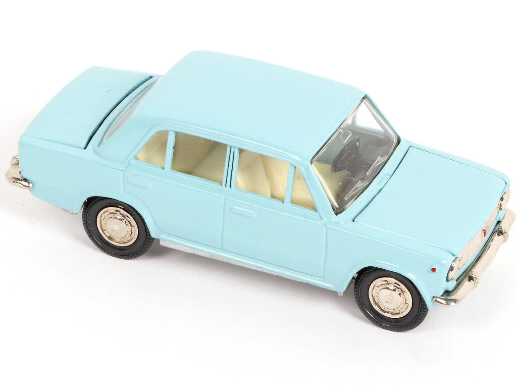 Lot 90 - NOVOEXPORT (URSS) (1)