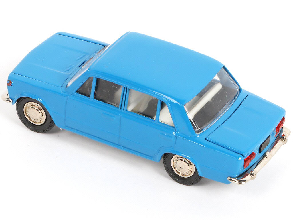 Lot 91 - NOVOEXPORT (URSS) (1)