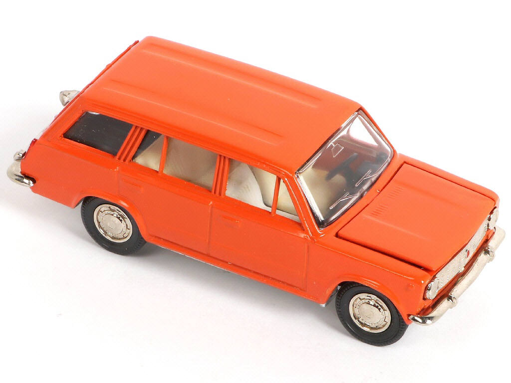 Lot 78 - NOVOEXPORT (URSS) (1)