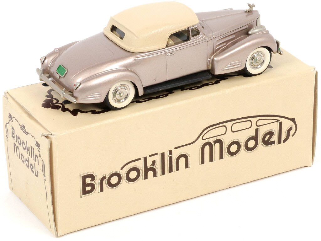 Lot 60 - BROOKLIN MODELS (GB) (1)